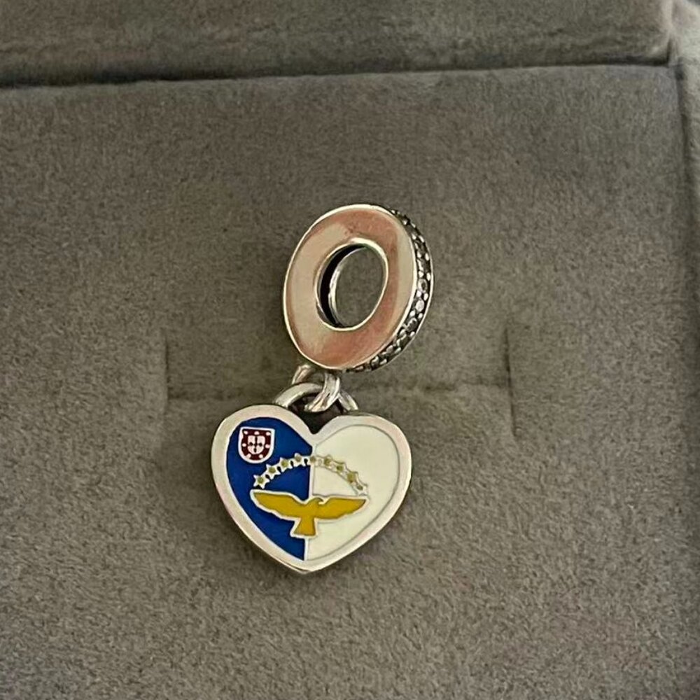 Pandora Azores Flag Exclusive Charm Travel Heart Bead Authentic New with Box - Picture 3 of 4